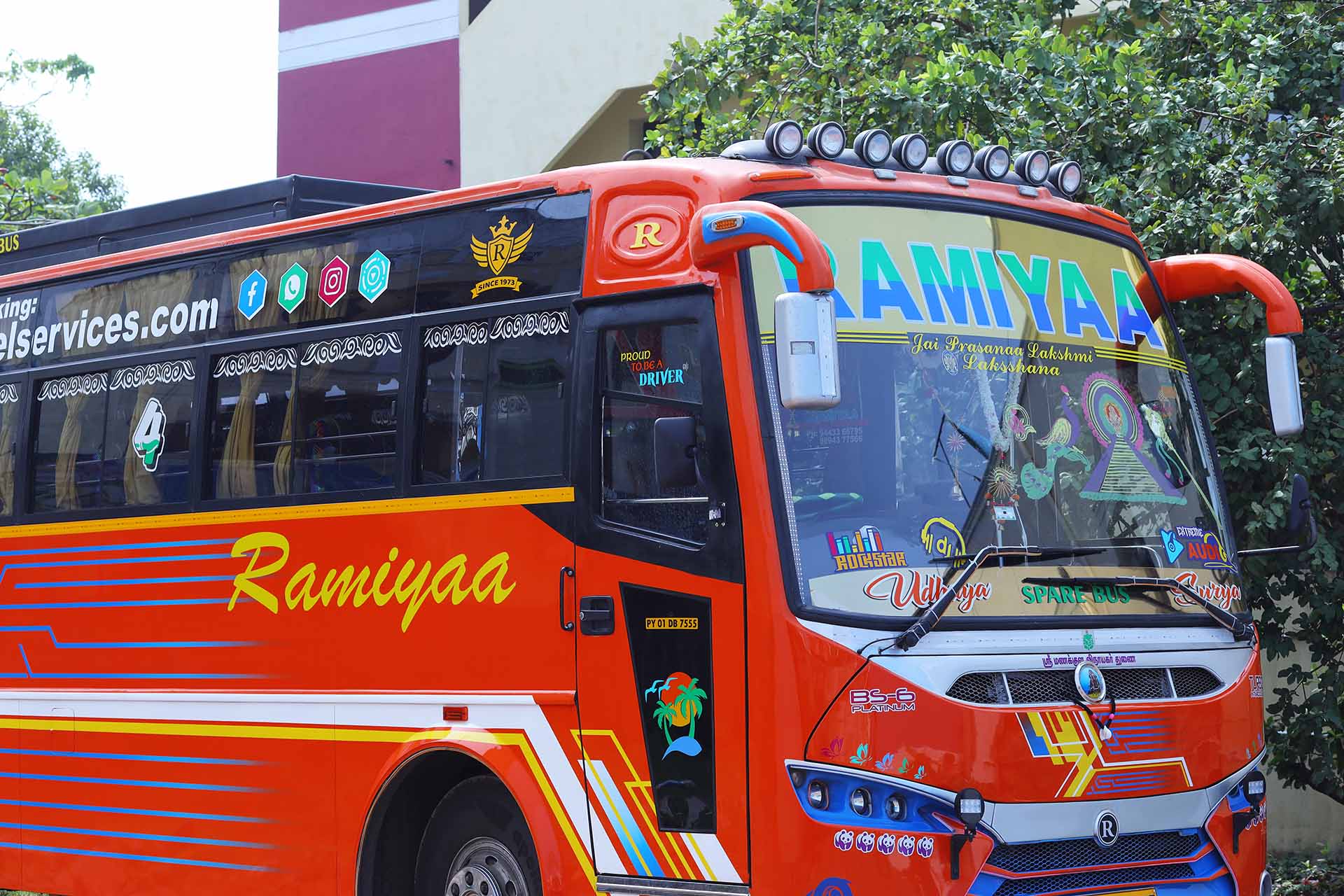 Bus gallery image 11